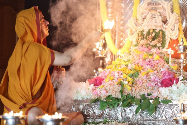 ರುಚಿ ಎಂದು ಬೇಕಾಬಿಟ್ಟಿ ಆಹಾರ ಸೇವನೆ ದೇಹಕ್ಕೆ ನಾವು ಮಾಡುವ ದ್ರೋಹ: ರಾಘವೇಶ್ವರ ಶ್ರೀ ಕಿವಿಮಾತು