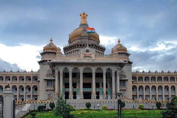 ಸರ್ಕಾರಿ ಕಚೇರಿಗಳಿಗೂ ತಟ್ಟಿದ ಬರಗಾಲದ ಬಿಸಿ; ನೀರು-ಕರೆಂಟ್ ಮಿತ ಬಳಕೆಗೆ ಸಿಎಸ್‌ ಆದೇಶ!