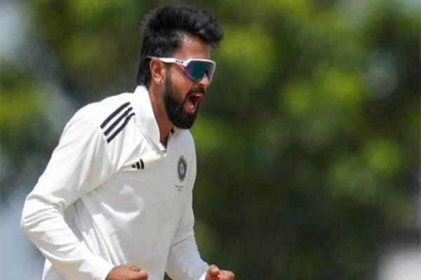 ರಣಜಿ ಟ್ರೋಫಿ ತಾರೆಗೆ ಬಿಸಿಸಿಐ ಬಂಪರ್ ಗಿಫ್ಟ್: ಟೆಸ್ಟ್ ತಂಡದ ಬಾಗಿಲು ತಟ್ಟಿದ ಆಫ್-ಸ್ಪಿನ್ನರ್ ಸರಂಶ್ ಜೈನ್!