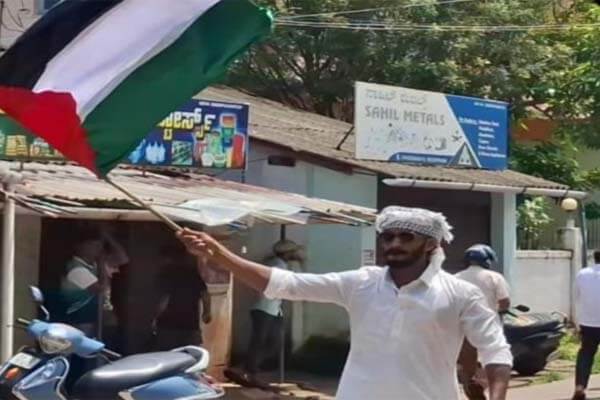 ಅಂಕೋಲಾದಲ್ಲಿ ಈದ್‌ ಮಿಲಾದ್‌ ರ‍್ಯಾಲಿಯಲ್ಲಿ ಪ್ಯಾಲೆಸ್ಟೈನ್ ಧ್ವಜ ಹಾರಿಸಿದ ವ್ಯಕ್ತಿಯ ಬಂಧನ