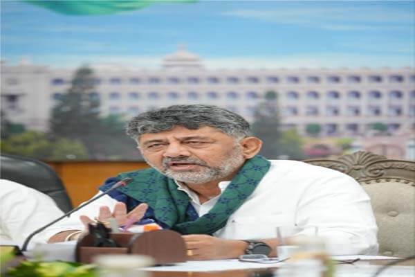 ಕಬಿನಿ ಜಲಾಶಯ ಭರ್ತಿಯಾದ ಹಿನ್ನೆಲೆ ನೀರು ಬಿಡುಗಡೆ; ರೈತರ ಹಿತ ಕಾಯಲು ಸರ್ಕಾರ ಬದ್ಧ ಎಂದ ಸಿಎಂ ಡಿಕೆಶಿ