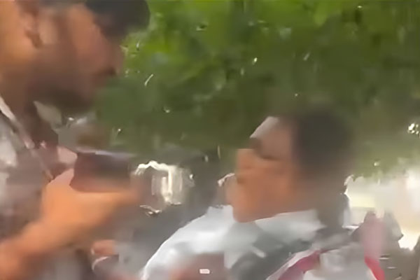 ಕರ್ತವ್ಯನಿರತ ಮಹಿಳಾ PSI ಮೇಲೆ ಹಲ್ಲೆ, ಬಾಡಿ ಶೇಮಿಂಗ್: ನಾಲ್ವರ ವಿರುದ್ಧ FIR