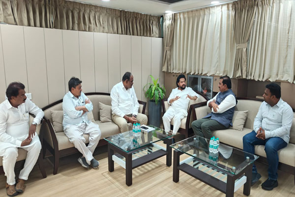 ಬಳ್ಳಾರಿ ಜೀನ್ಸ್ ಉದ್ಯಮಕ್ಕೆ ಬೂಸ್ಟ್: ಮೆಗಾ ಅಪಾರಲ್ ಪಾರ್ಕ್ ಸ್ಥಾಪನೆಗೆ ಸಚಿವ ಬಿ. ನಾಗೇಂದ್ರ ಮಹತ್ವದ ಸಭೆ