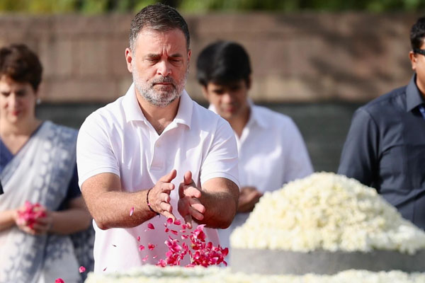 ರಾಹುಲ್ ಗಾಂಧಿ ಅಮ್ಮನ ಆತ್ಮಕಥೆ ಹಂಚಿಕೊಂಡು ಭಾವುಕ ಸಂದೇಶ