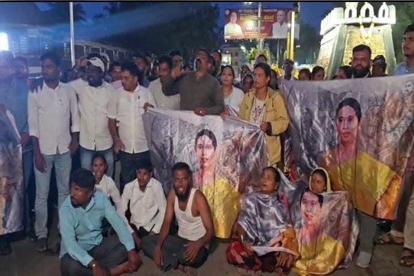 ಲಕ್ಷ್ಮೀ ಹೆಬ್ಬಾಳ್ಕರ್‌ ಕೈ ತಪ್ಪಿದ ಸಚಿವ ಸ್ಥಾನ: ಬೆಳಗಾವಿಯಲ್ಲಿ ಭುಗಿಲೆದ್ದ ಬೆಂಬಲಿಗರ ಆಕ್ರೋಶ, ಬೃಹತ್ ಪ್ರತಿಭಟನೆ