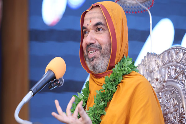 ಅನ್ನಂ‌ ಬ್ರಹ್ಮ ಮಾಲಿಕೆ | ಹೊಟ್ಟೆಯೊಳಗಿನ ಅಡುಗೆಮನೆಗೆ ಪಂಚಪ್ರಾಣಗಳೇ ಸಾರಥಿ: ಜೀರ್ಣಕ್ರಿಯೆಯ ಗುಟ್ಟು ಬಿಚ್ಚಿಟ್ಟ ರಾಘವೇಶ್ವರ ಶ್ರೀ