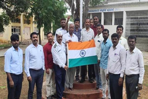 ಚಿತ್ರದುರ್ಗದ ಭಾರತ ಸೇವಾದಳ ಭವನದಲ್ಲಿ ಉಪನ್ಯಾಸಕರಿಗಾಗಿ ರಾಷ್ಟ್ರಧ್ವಜ ಮಾಹಿತಿ ಶಿಬಿರ