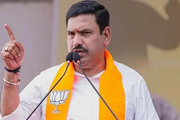 ‘ಮತದಾರರ ಪಟ್ಟಿ ನೆಪದಲ್ಲಿ ಕಾಂಗ್ರೆಸ್‌ನಿಂದ ದೇಶಾದ್ಯಂತ ಅರಾಜಕತೆ ಸೃಷ್ಟಿ’: ಬಿ.ವೈ. ವಿಜಯೇಂದ್ರ ವಾಗ್ದಾಳಿ