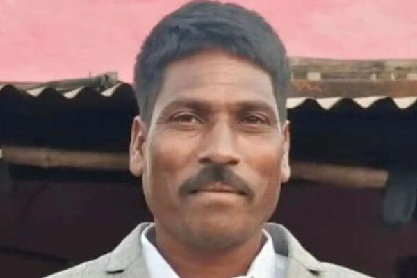 ಮಳೆಯಿಂದ ರಕ್ಷಣೆ ಪಡೆಯಲು ಮರದಡಿ ಆಶ್ರಯ ಪಡೆದ ರೈತ ಸಿಡಿಲಿಗೆ ಬ*ಲಿ