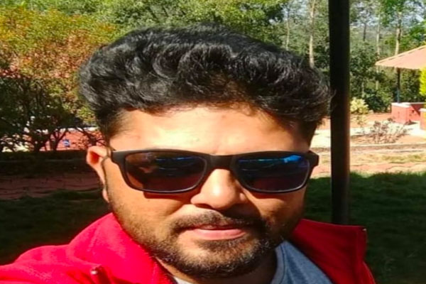 ಕೃಷಿ ಕೆಲಸದ ವೇಳೆ ದುರಂತ: ವಿದ್ಯುತ್ ಲೈನ್‌ಗೆ ಏಣಿ ತಾಗಿ ಯುವ ರೈತ ಸಾ*ವು