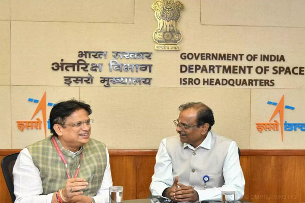 ‘ಮುಂದಿನ SpaceTech ಹಬ್ ಕರ್ನಾಟಕವೇ’: ISRO ಸಹಕಾರಕ್ಕೆ ಅಜಯ್ ಧರಂ ಸಿಂಗ್ ಒತ್ತು